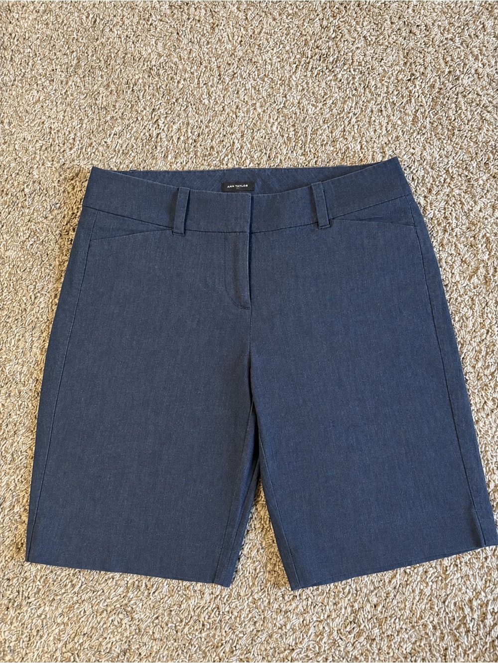 Ann Taylor Signature Navy Bermuda Shorts – Size 4